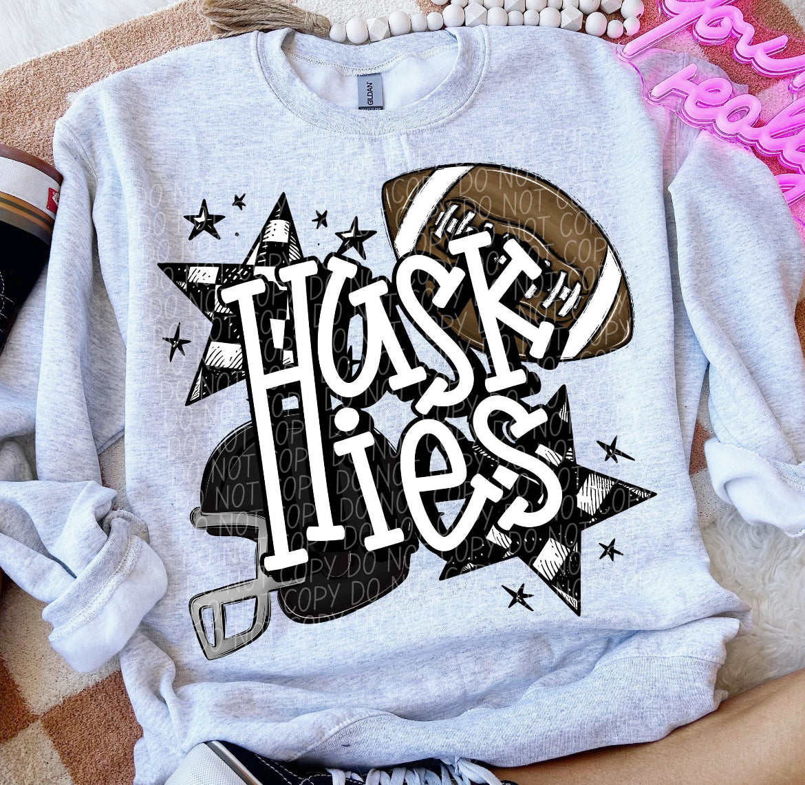 Black & White Huskies Game Day Top