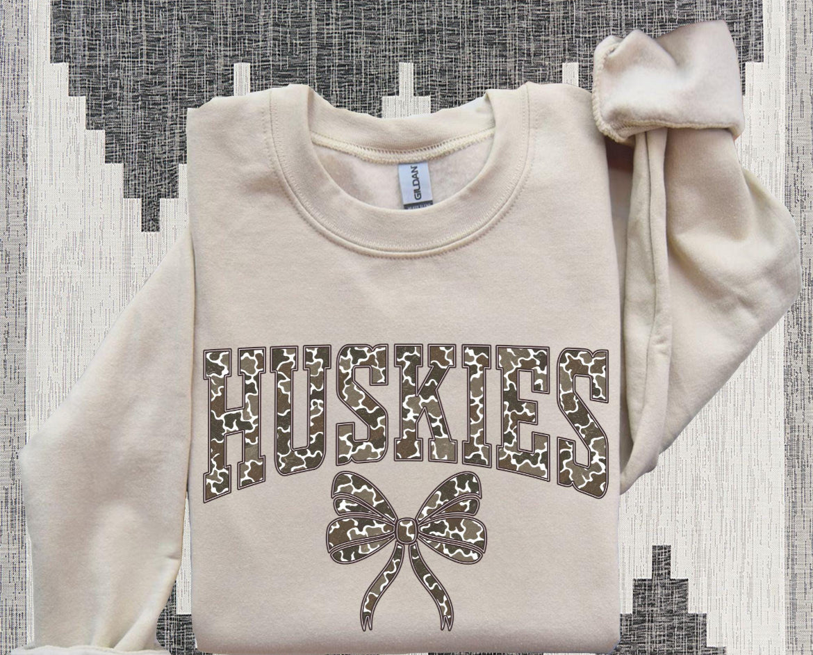 Camo Bow Huskies Sweatshirt